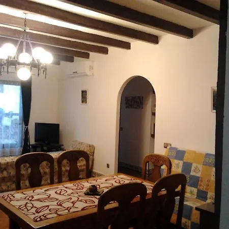 El Hogar De Ardwina Alía